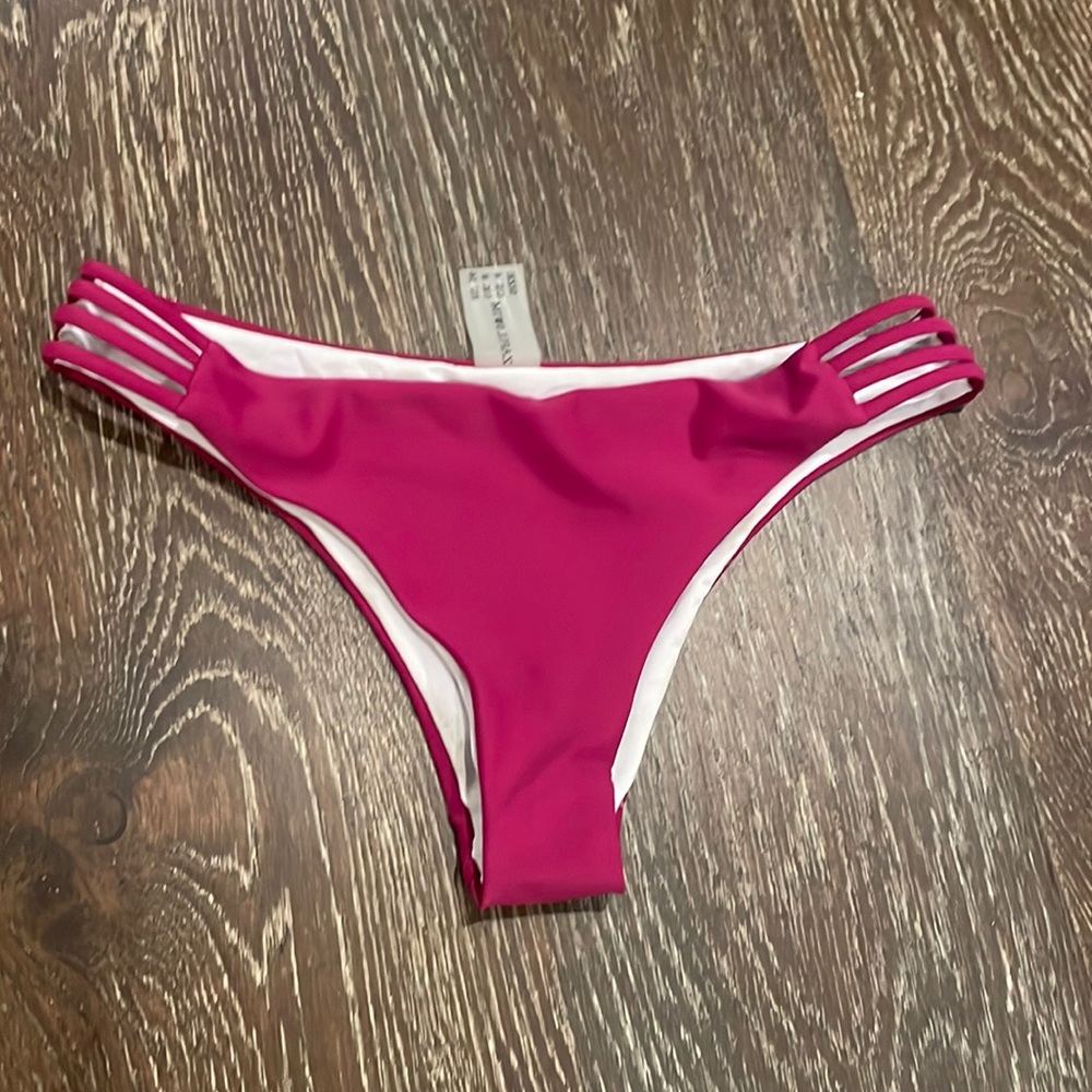 Strappy bikini bottoms - BOGO